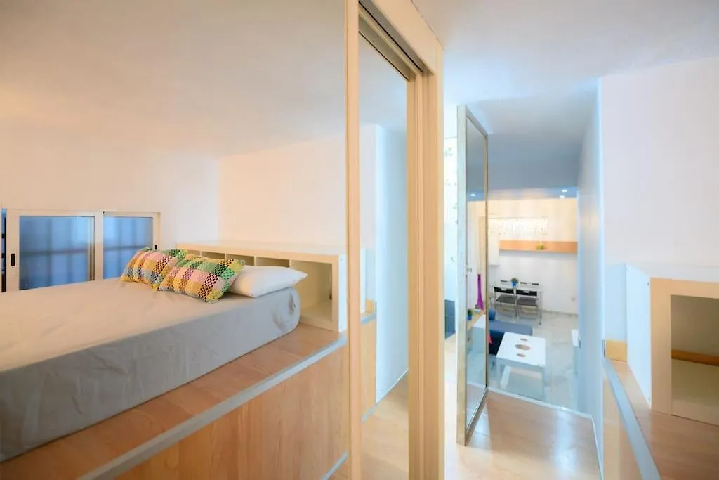 Encantador Apartamento TEMPORAL céntrico con Patio Privado MPE51-1